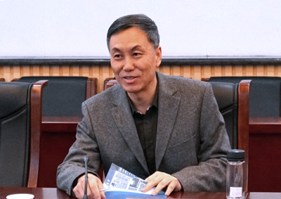 屈校長 - 副本.jpg