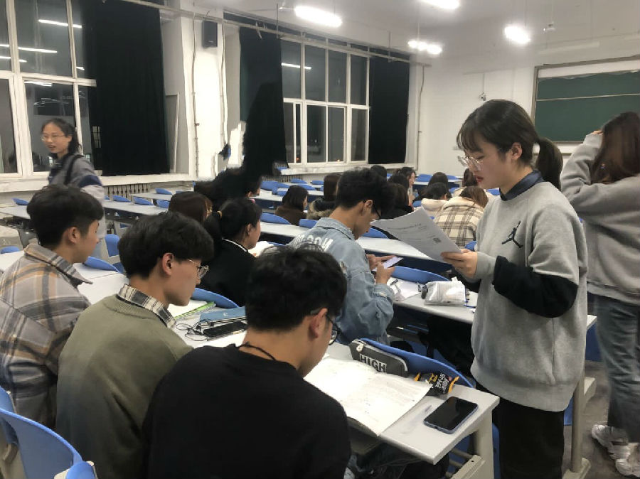 學生黨員“小老師”志愿服務活動.JPG