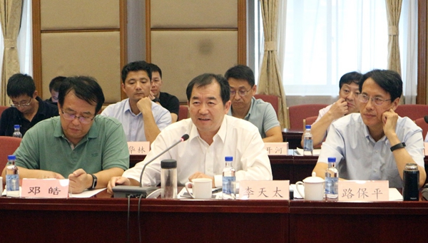 李校長.jpg